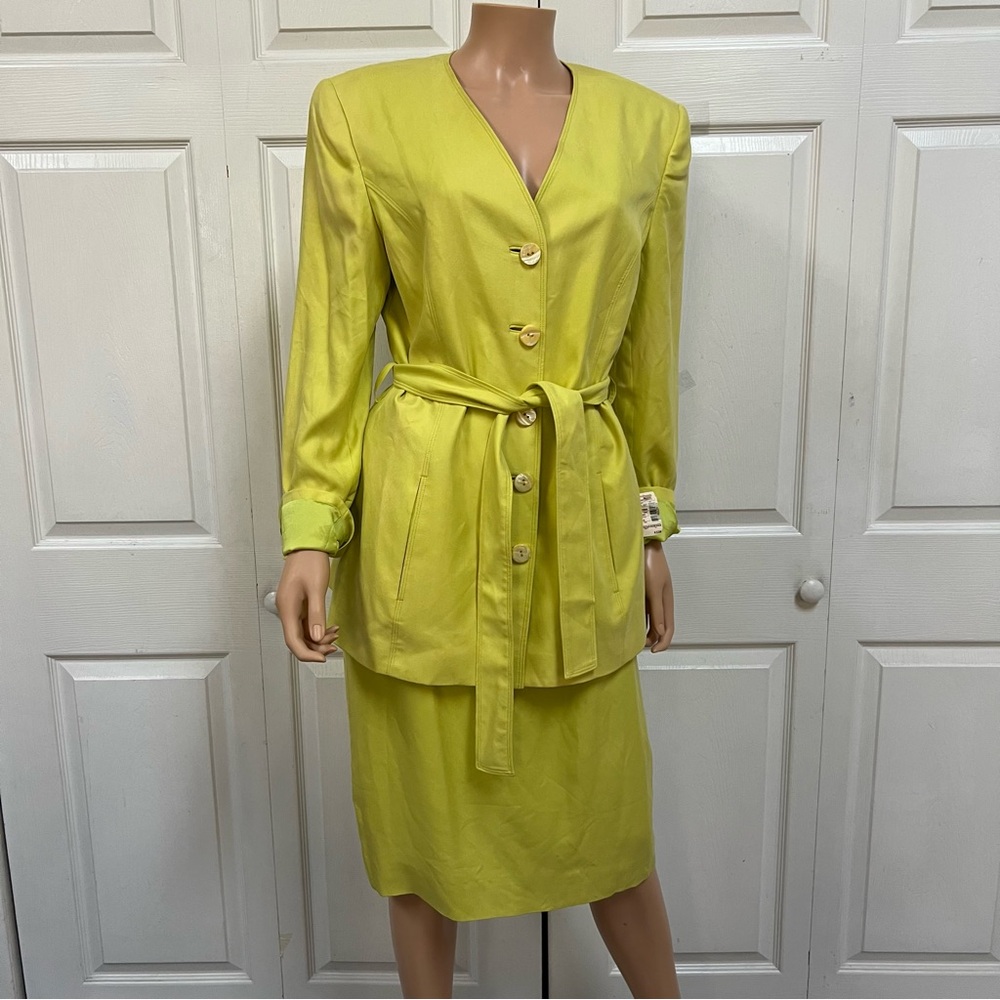 Dana Buchman Lime Green 100% Silk Button-Up Blazer & Skirt Set Belted Sz 12 NWT - Picture 16 of 16